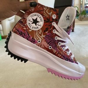 Converse Run Star Hike